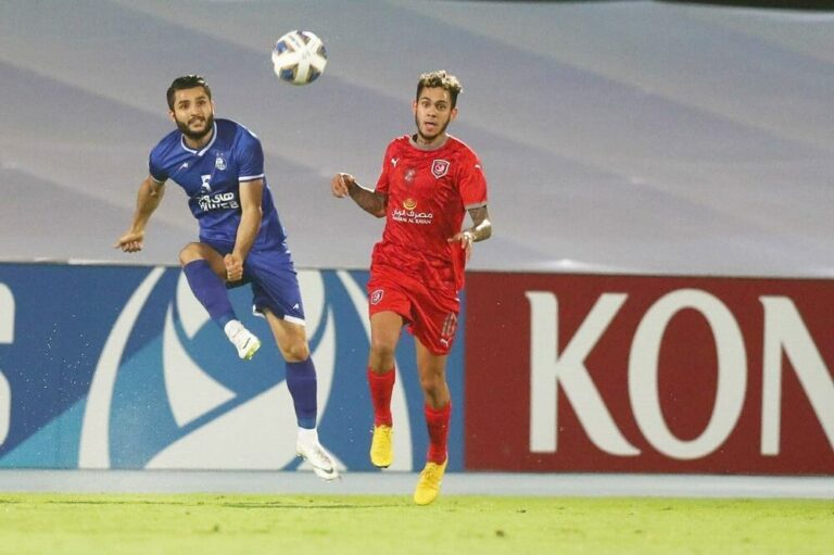 مدافعان استقلال یارگیری نمیکنند/ مجیدی نباید بیگدار به آب بزند