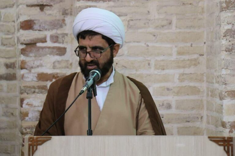شهید سلیمانی یک مکتب تمام عیار برای انقلاب اسلامی به شمار میرود