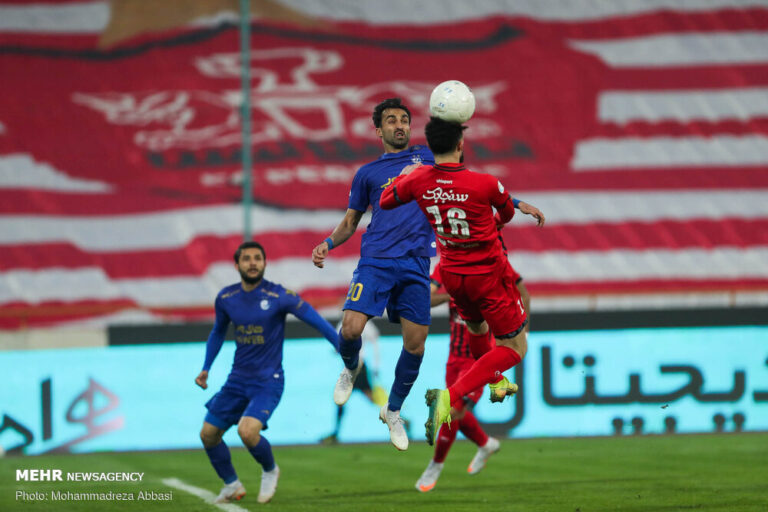زمان جدید دیدار استقلال و پرسپولیس مشخص شد/ دربی روز جمعه