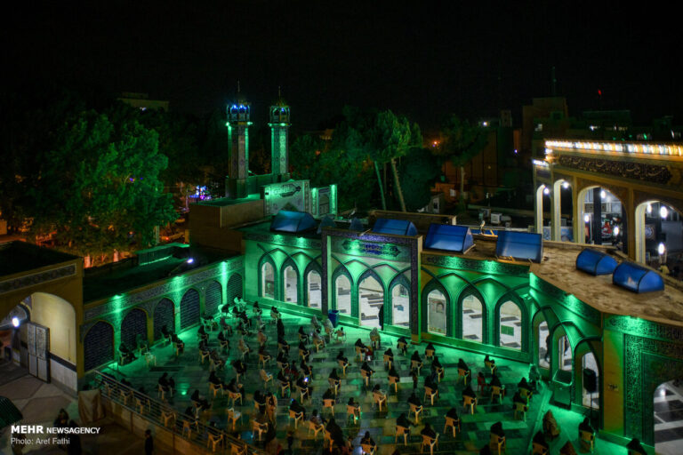 احیای شب بیست و سوم ماه رمضان در آستان مقدس امام زاده اسماعیل(ع)