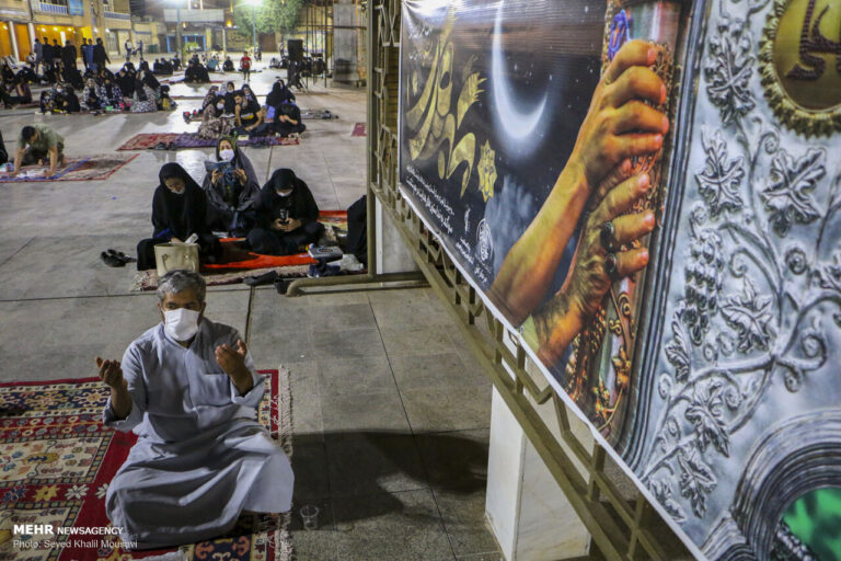 احیای شب بیست و سوم ماه رمضان در حرم مطهر علی بن مهزیار اهوازی