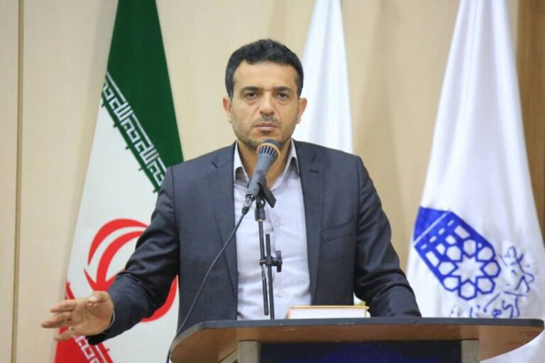 اهتزاز پرچم القدس لنا در همدان برای فریاد تظلمخواهی مسلمین