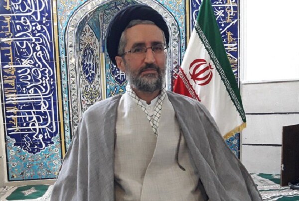 مظلومان عالم تا نابودی استکبار جهانی باید مقابل آن مقاومت کنند
