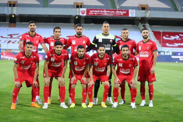 تمرکز پرسپولیس باید روی قهرمانی بماند