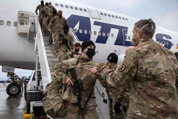 پنتاگون: بیش از نیمی از نظامیان آمریکا از افغانستان خارج شدند