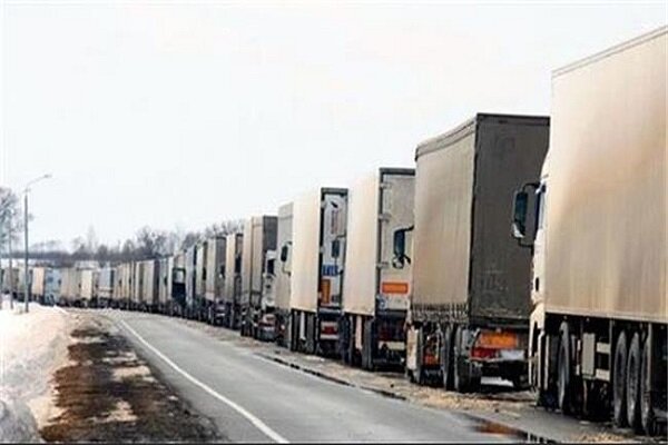مجوز واردات کالا از مرزهای کرمانشاه توسط ۷ سازمان تأیید میشود