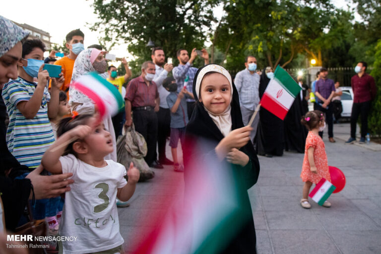 جشن خیابانی «دعوت به حضور»